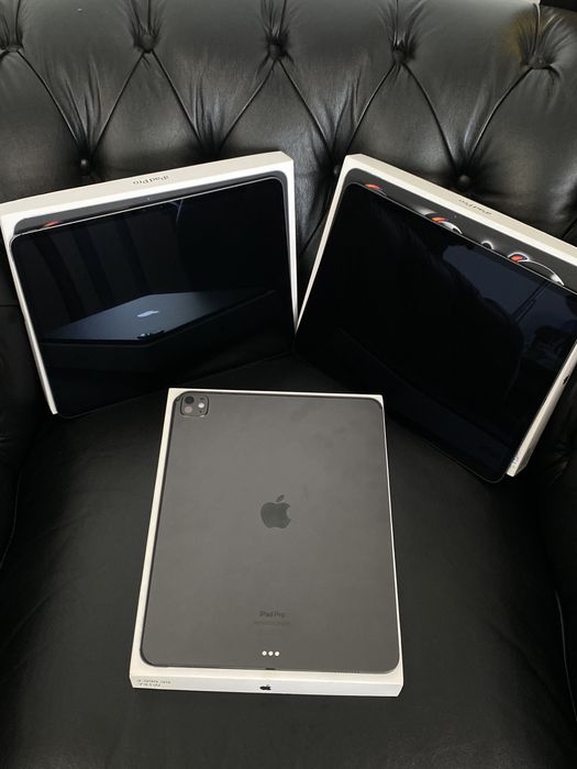 iPad Pro 13-Inch / M4 / WI-FI / 256 GB / Space Black / Ca nou