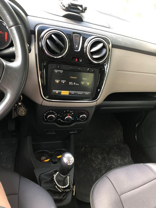 Vând Dacia Lodgy