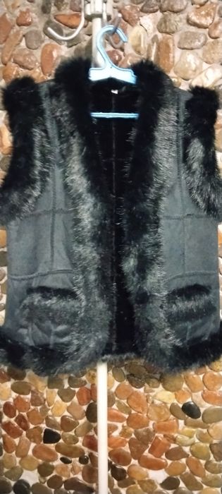 Идеальный Жилет Абсолютно новый, вдвое дешевле