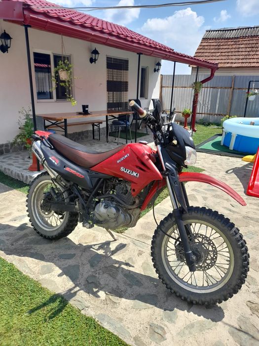 Moto Suzuky Enduro rosu-negru