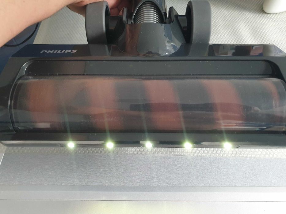 Perie aspirator vertical Philips XC3031, XC3033, XC3131, XC3132 XC3133