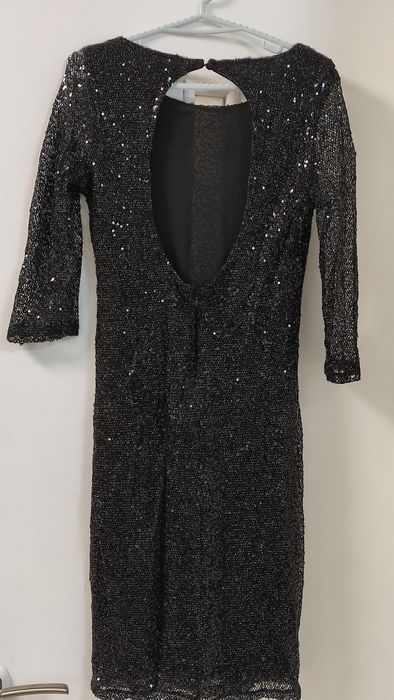 Платье чёрное с пайетками  размер:42-44