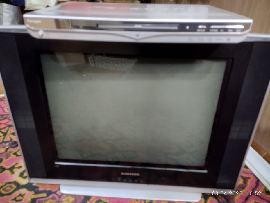 Tv  LG  51 va DVD player 350 ming