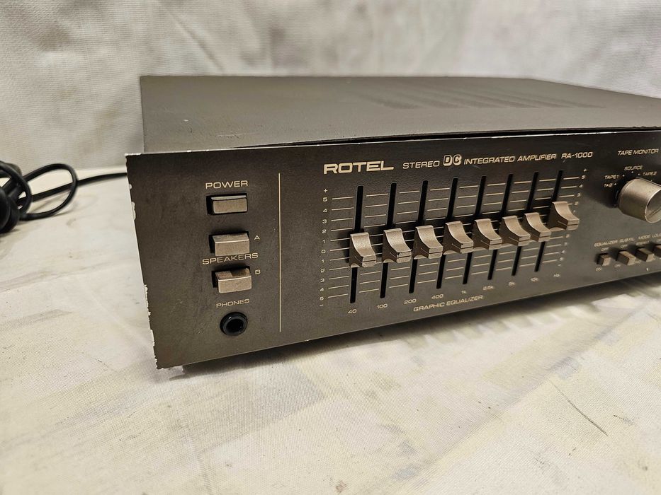 Statie Amplificator EQ Rotel RA-1000 2x40W 4 - 8 ohm JAPAN