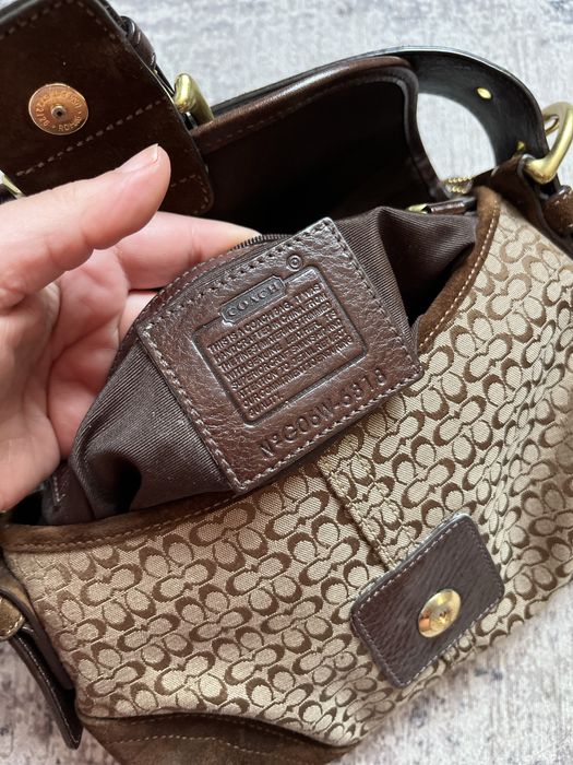 Coach Soho Signature дамска чанта с велурени елементи