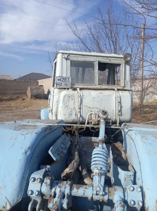 Т.150 трактор сотилади