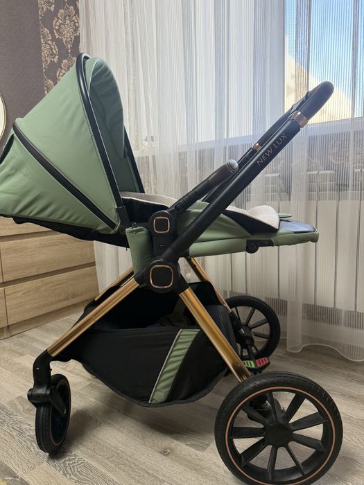 Продам детскую коляску