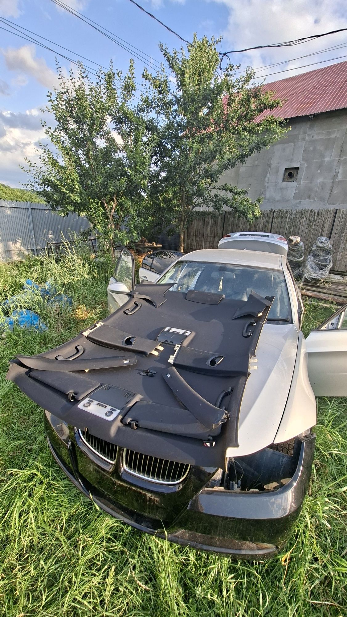 Dezmembrez bmw 320D e90 pachet m