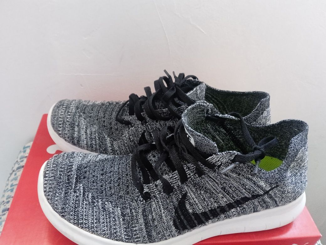 Nike Running  42