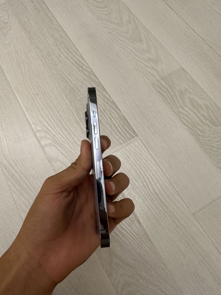 iPhone 13 pro.
