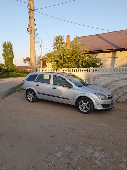 Vând Opel Astra H
