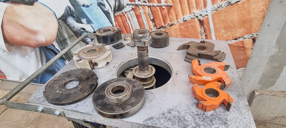 Freser tamplarie freza lemn Elekta Beckum monofazica impecabila