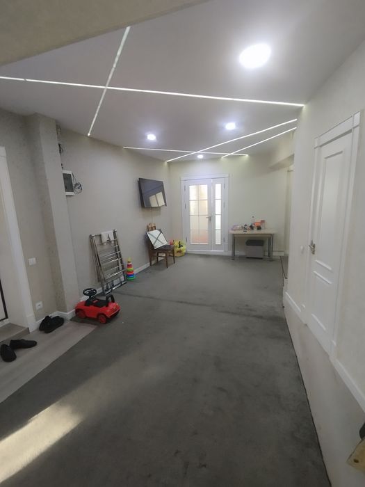 Очень срочо и дёшево! большая квартира, Мед Городок.