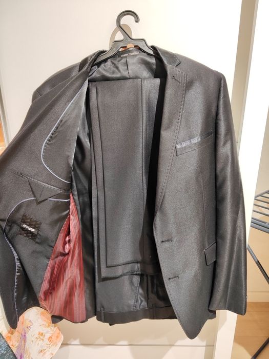 Костюм мужской новый