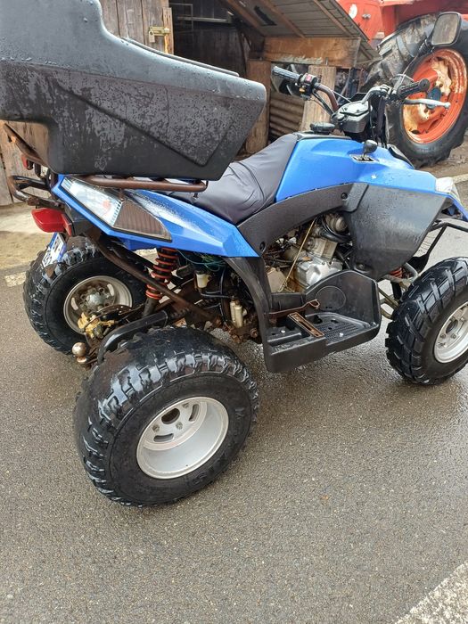 Vând atv eton 250