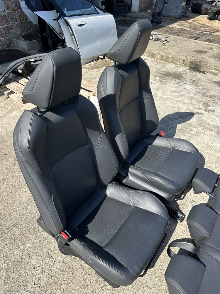 Interior piele Toyota CH-R, Scaune / Banchete