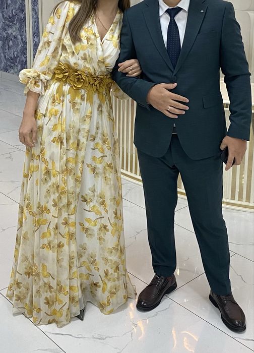 Срочно продам платья