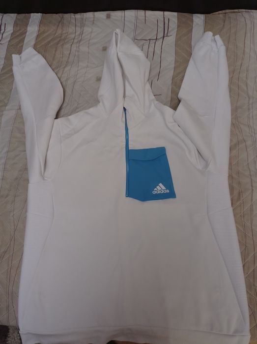 Мъжки суичър с качулка