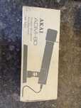 Продавам микрофон Akai ADM-80