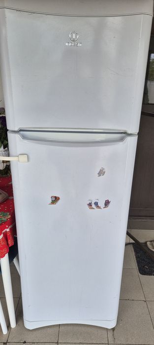 Frigider indesit