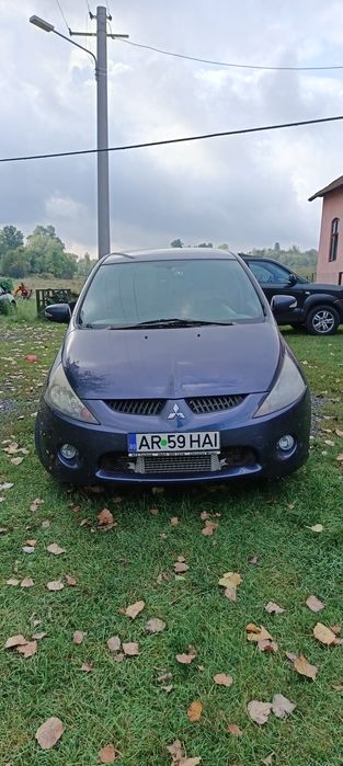 Vând Mitsubishi grandis