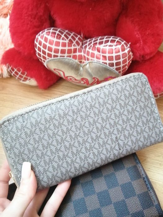 Portofele-curele Louis vuitton, Mk