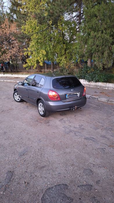 Nissan almera 1.5 benzina
