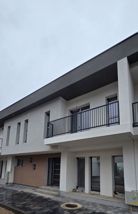 Vand casa finalizata 2025 108mp cu parcare si gradina  zona Terra