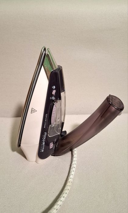 Продам Утюг Rowenta