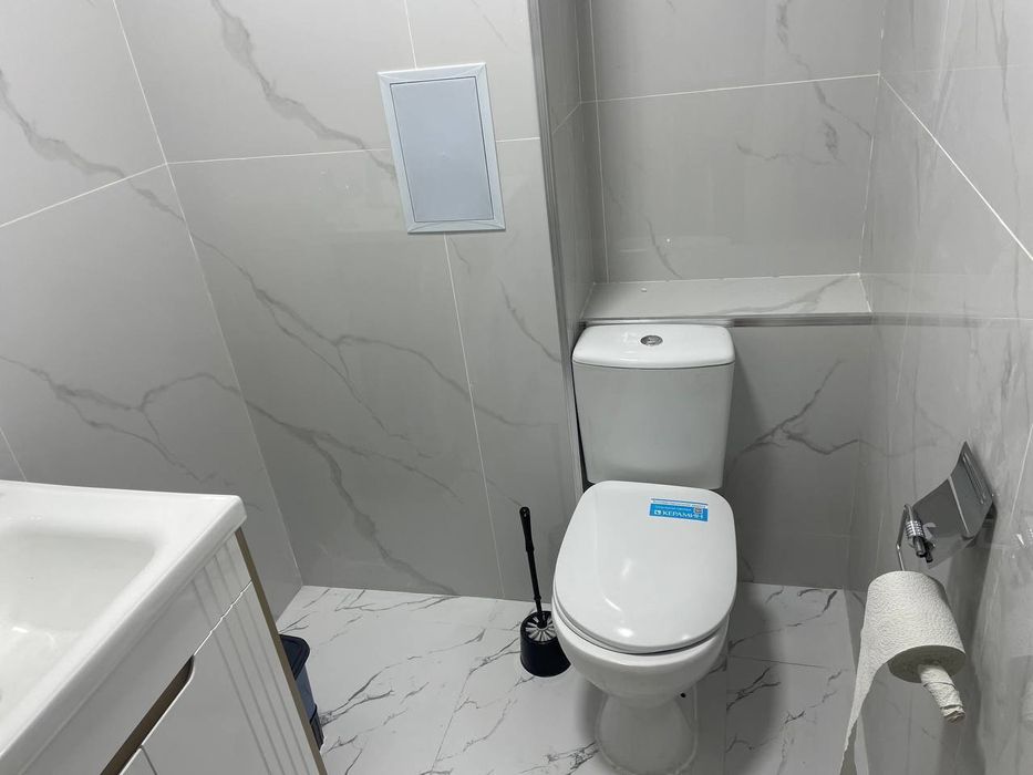 Mashenasozlar Pushkin metroga yaqin joyda kvartira bor Bezmakler