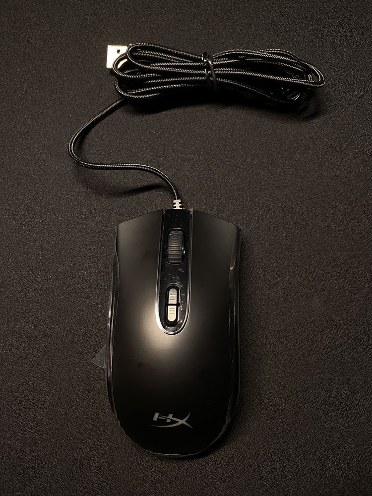 продам игровую мышку Hyperx Pulsefire core rgb