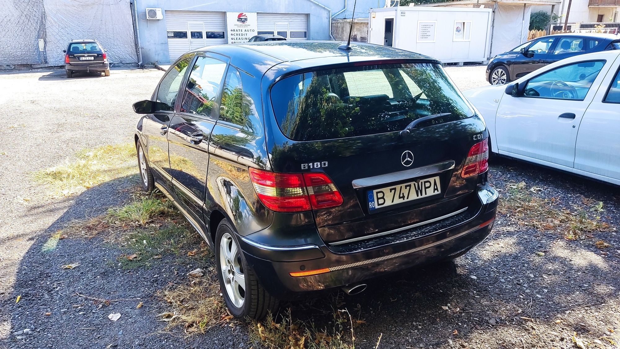 Vând Mercedes Clasa B automat