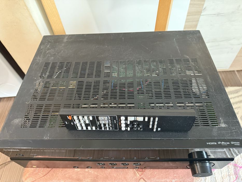 Yamaha RX-V467 resiver