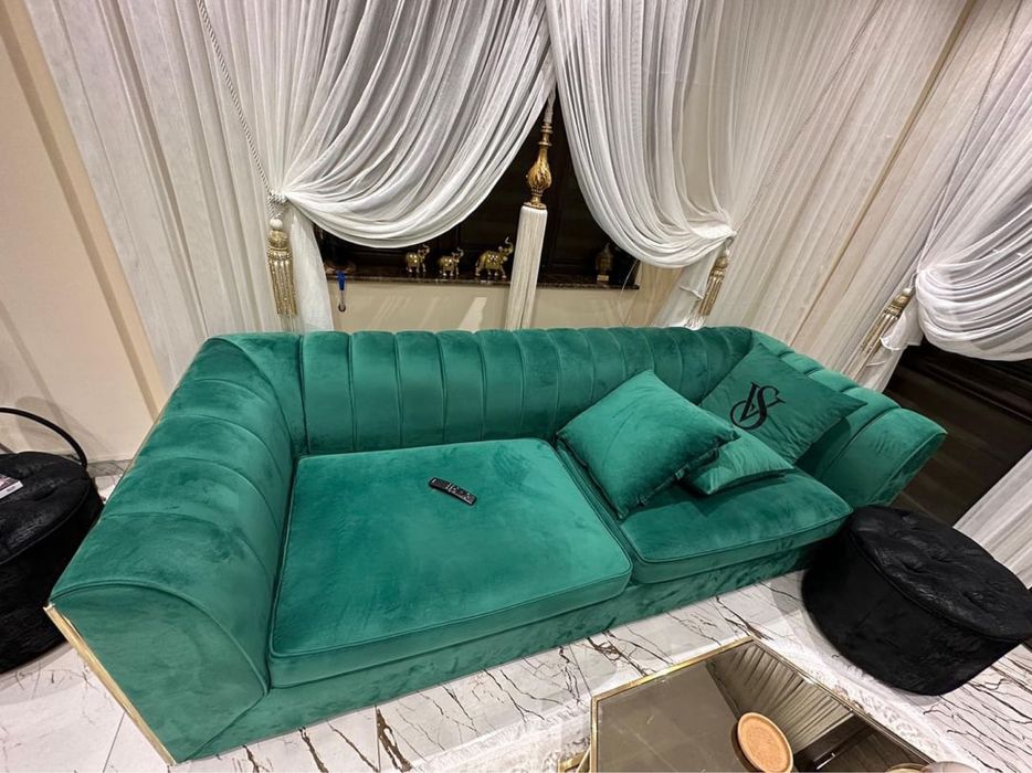 Диван и фотьол италиянски