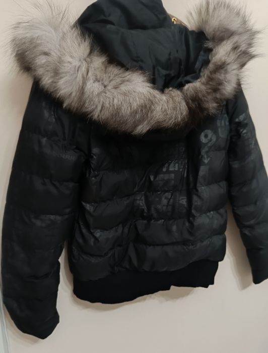 Дамско яке с качулка