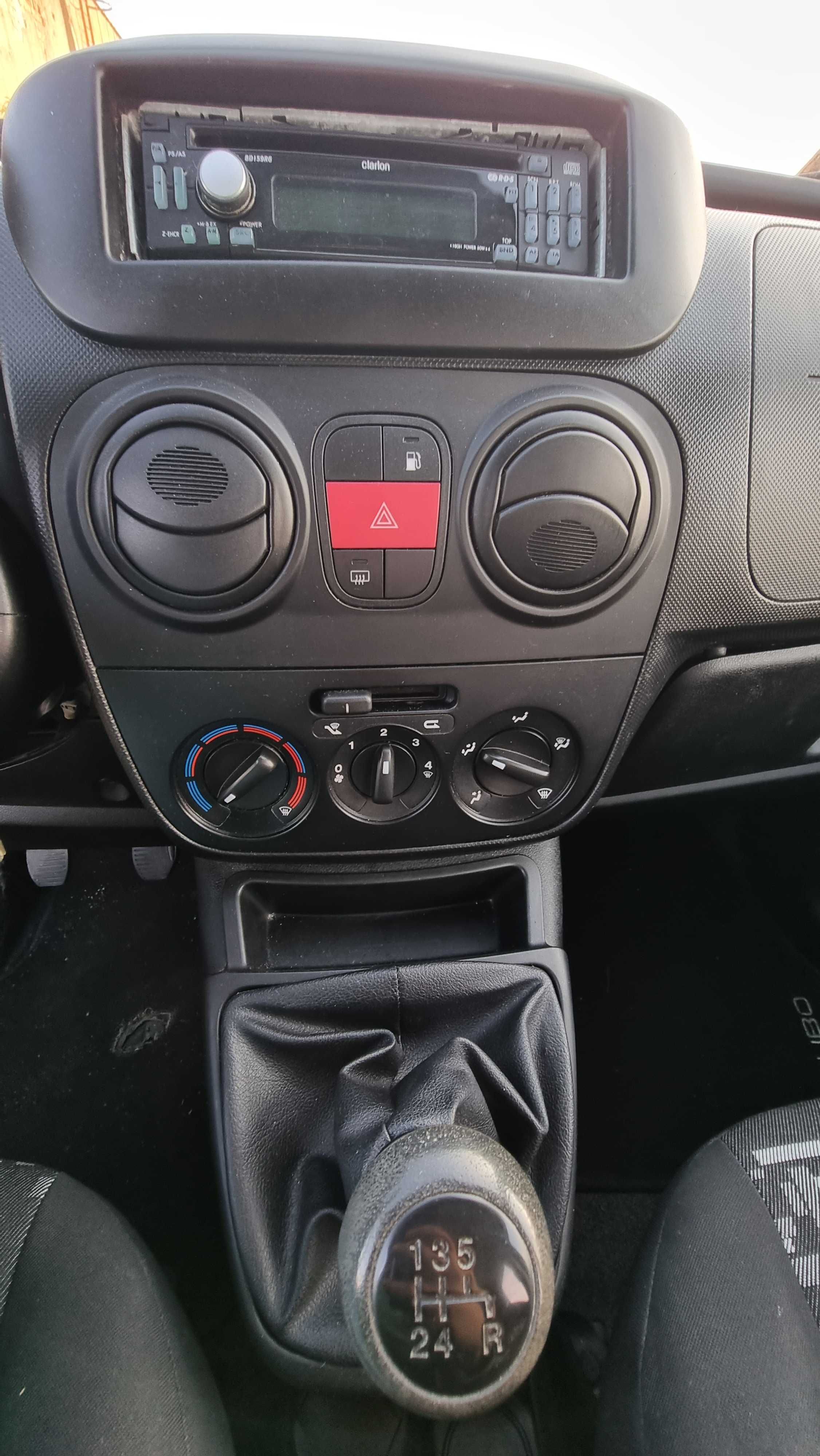 2013 - Fiat Qubo CNG Multijet 1.3 - doar 137 mii km