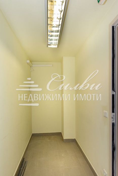 Продава се МАГАЗИН в централната част на града