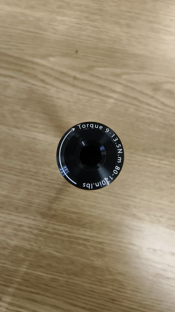Предна проходна ос за вилка Rock Shox 15 x 110,15х100