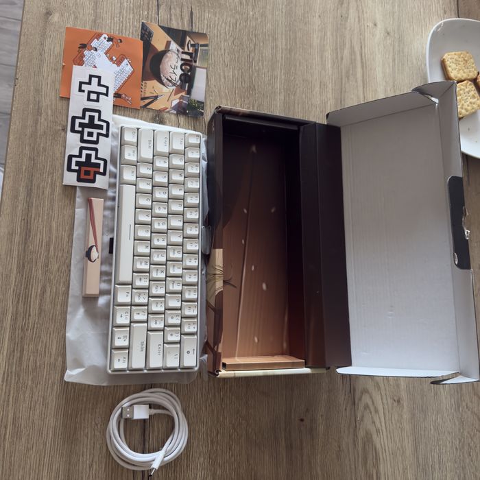 Tastatură mecanică QwertyKey Rice V3 – White Edition
