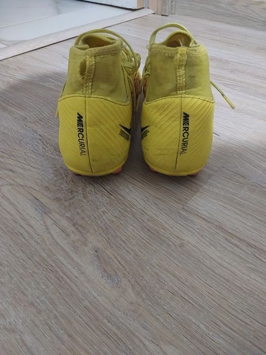 Ghete de fotbal nike mercurial academy