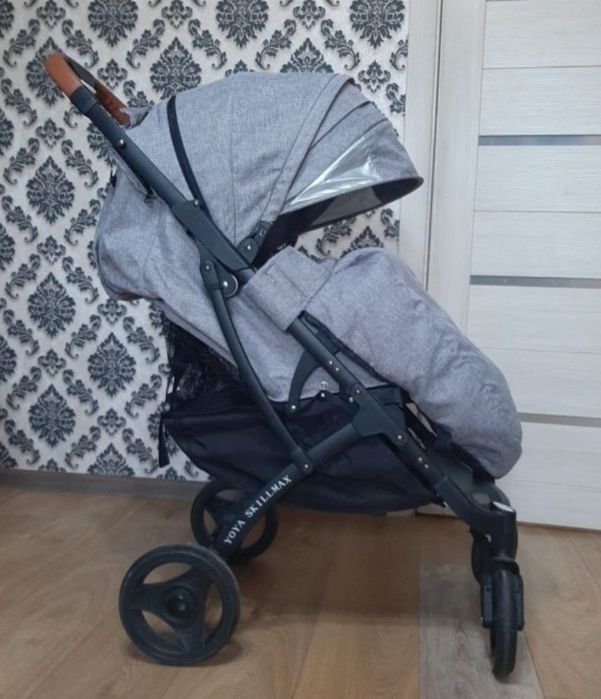 Продам коляску..