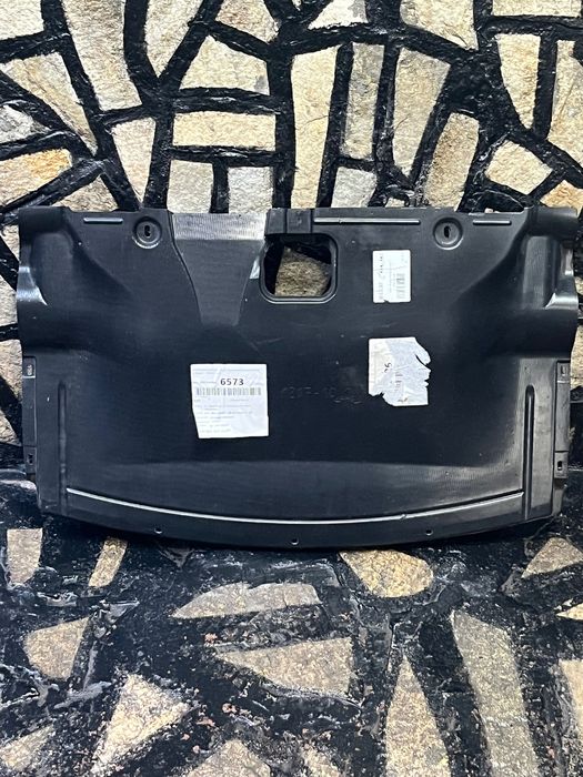 Кора под двигателя  за БМВ e46 капак моторен отсек BLIC