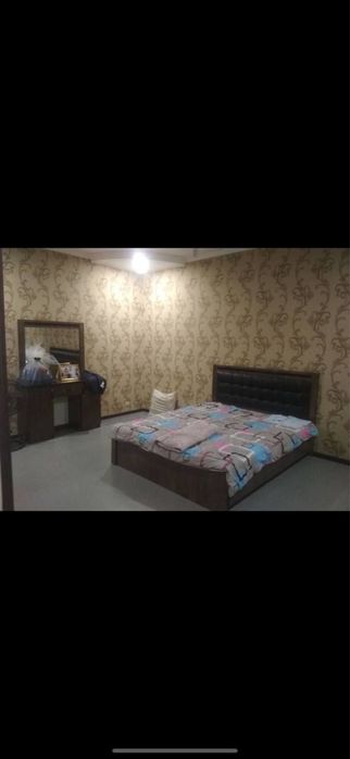 Sifatli va ArzonYotoqxona uchun kravatlar xar xil narxda