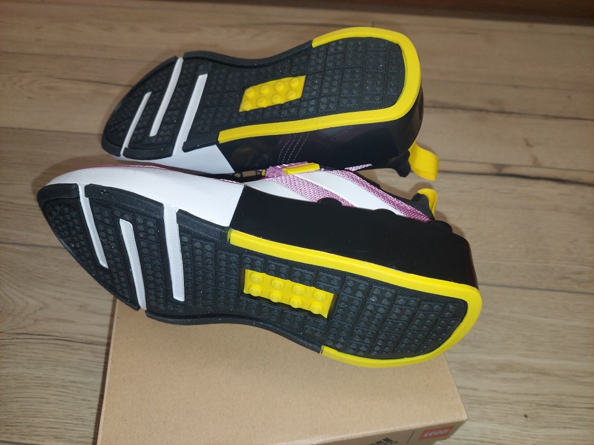 Нови маратонки Adidas Lego Tech Rnr Ch99 - Pink/Blck/Whi