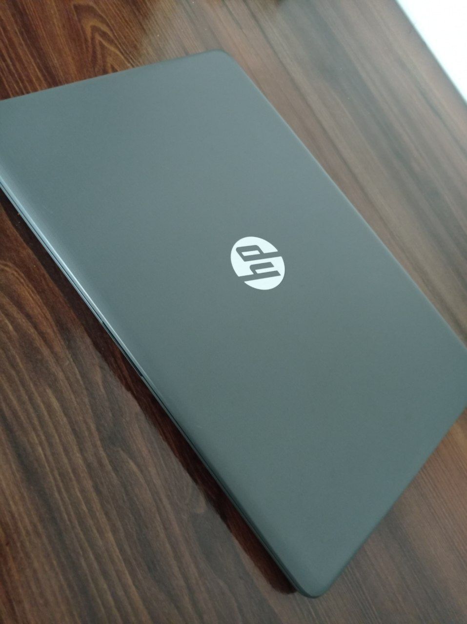 Hp notebook sotiladi