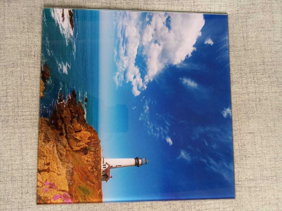 продам две новые стильные красивые картины