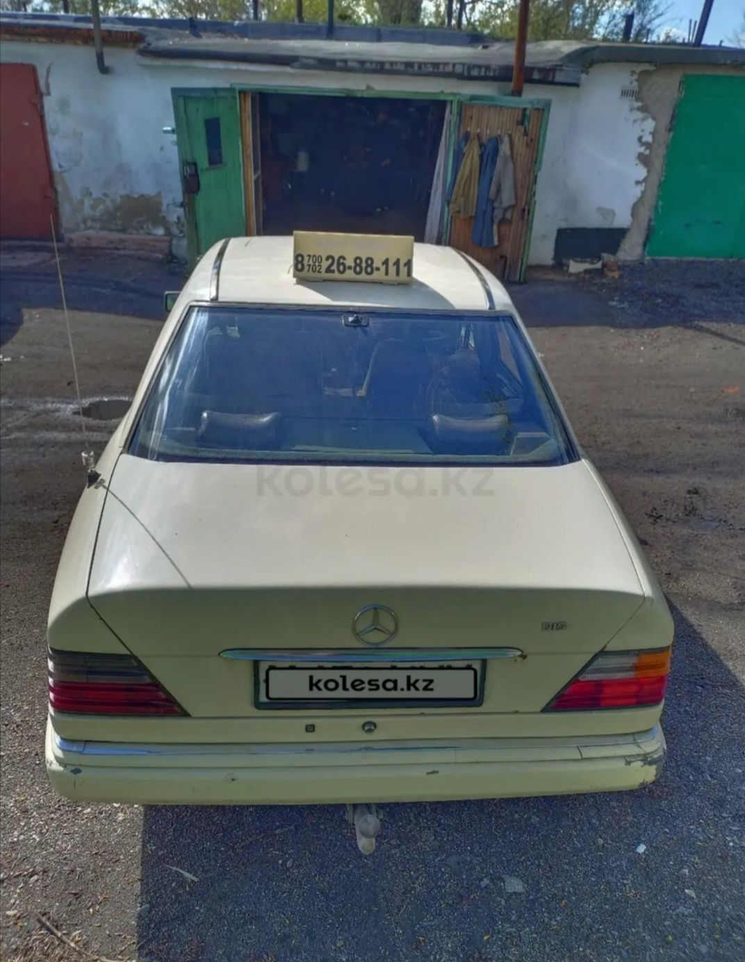 Mercedes - Benz E-200