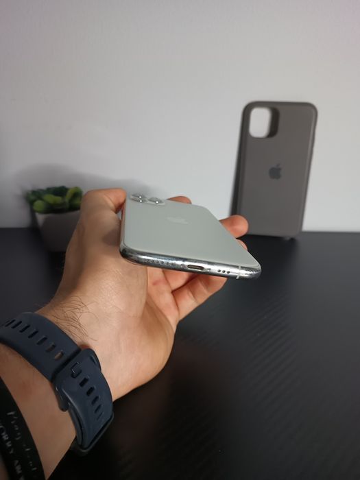 iPhone 11 Pro, Silver - în conditie Impecabilã!