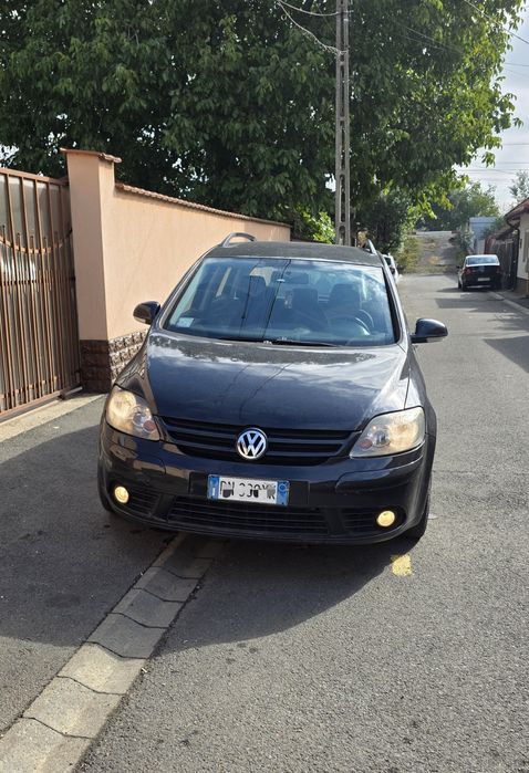 Volkswagen golf 5 plus 1.6 benzina gaz recent adusa din italia
