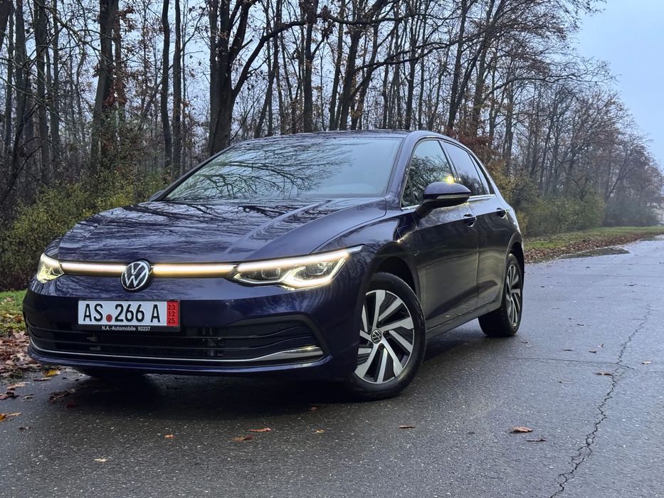 Volkswagen Golf Golf 8 205CP Plug-in-Hybrid, Faruri led Matrix